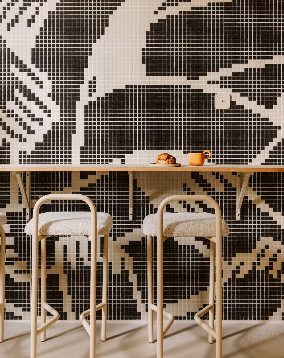 LUV Hocker
Polsterung: Arden 01
Gestell: Milky Way