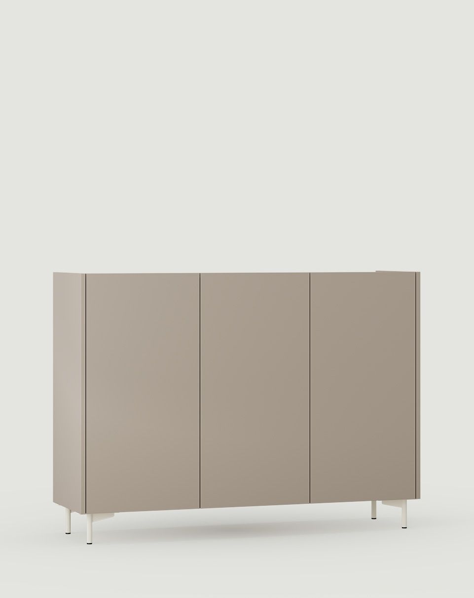 SKRA SKR25 M Kommode
Farbe: Esche Lehm
Bein: Milky Way
                            
                            