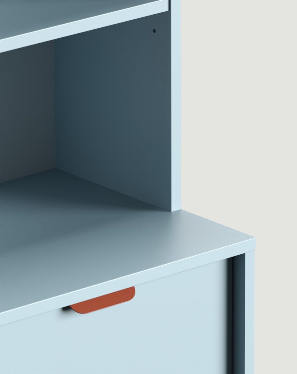 SIGI KRSN02 Anrichte
Farbe: Taubenblau
Griff: Kantengriff LAYERS 110 Fiery Terracotta