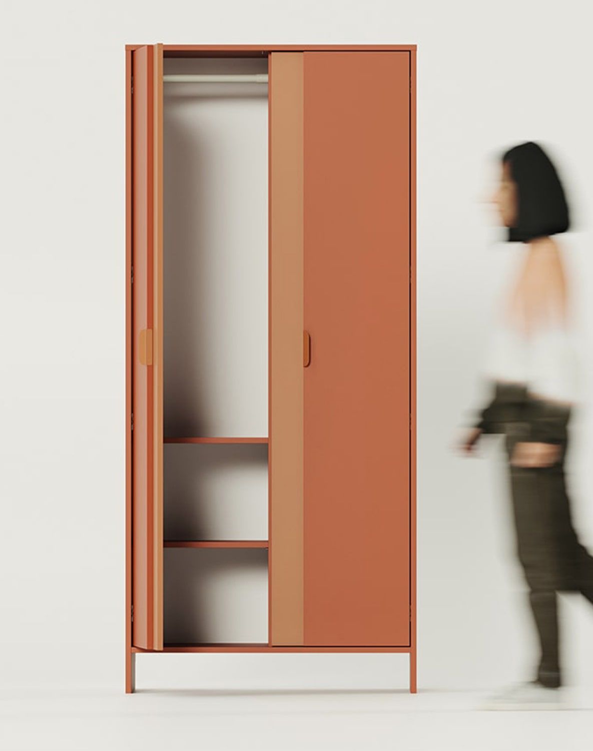 LAYERS tiefer Kleiderschrank mit Stange LAY68
Farbe: Fiery Terracotta
Farbe 2: Sahara Tief
Griff: Kantengriff LAYERS 110 Feuer Terracotta