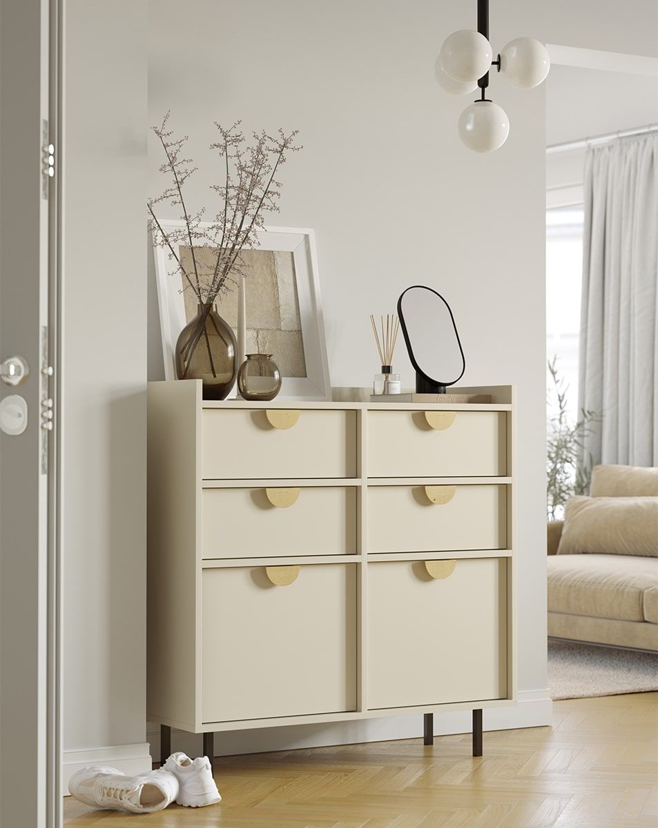 SIGI Schuhschrank mit Schublade SBG2S
Farbe: Champagner Beige
Beine: Schwarz
Griff: RIND Eichenholzgriff
