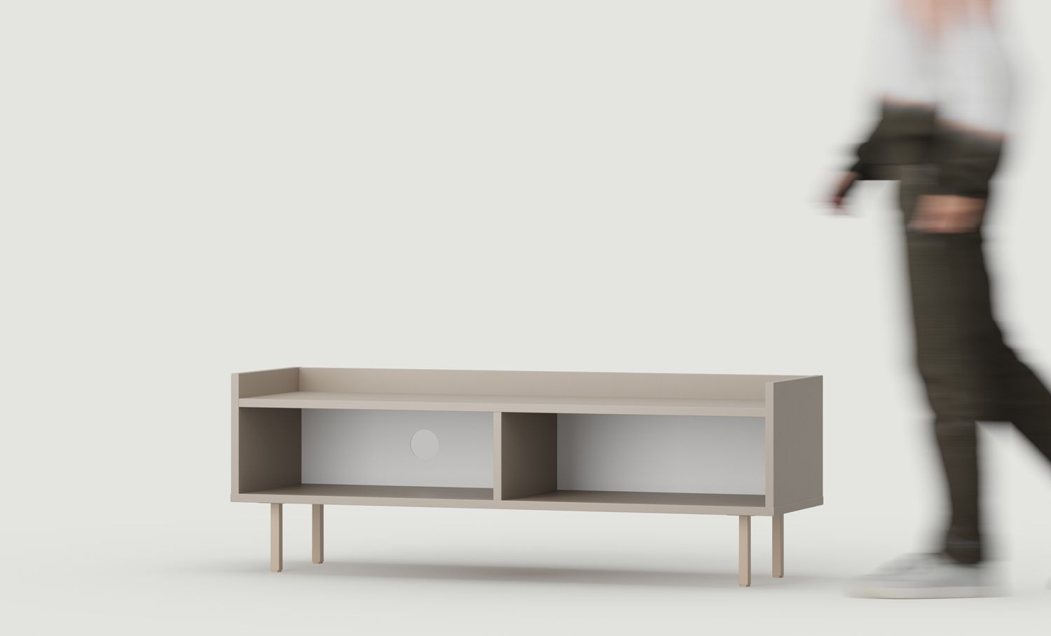 Niedriger RTV-Schrank SIGI S1TV4
Farbe: Esche Weiß Lehm
Fuß: Cappuccino