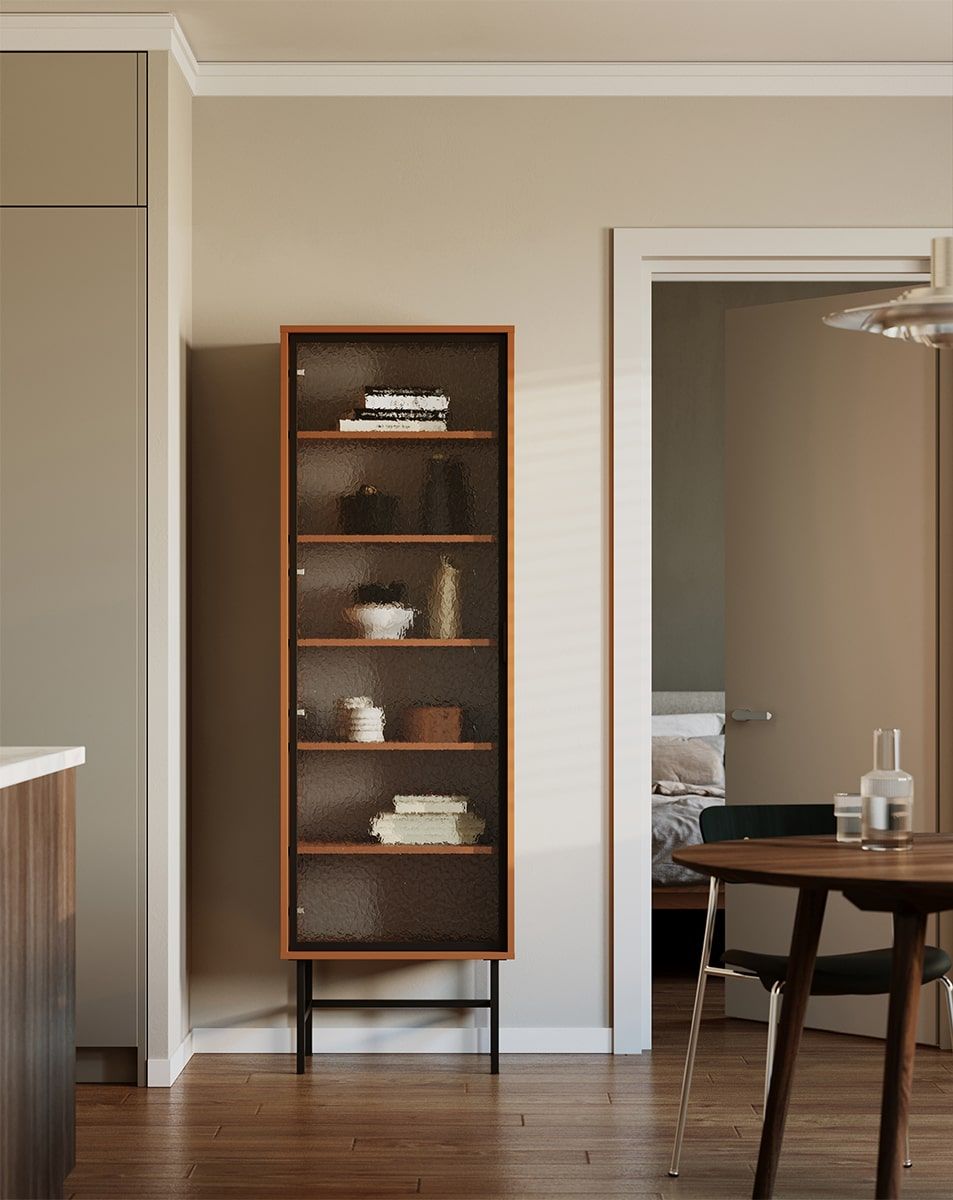 SIGI WSM1 Vitrine
Farbe: Sahara Deep
Glas: Flumen Ornamentglas
Bein: Schwarz
Griff: LING-Griff Schwarz